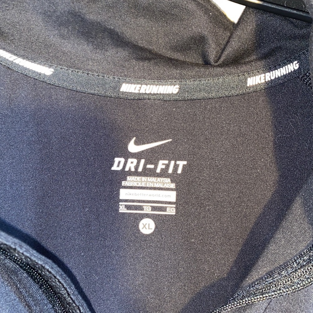 Nike Pullover Running - image 6